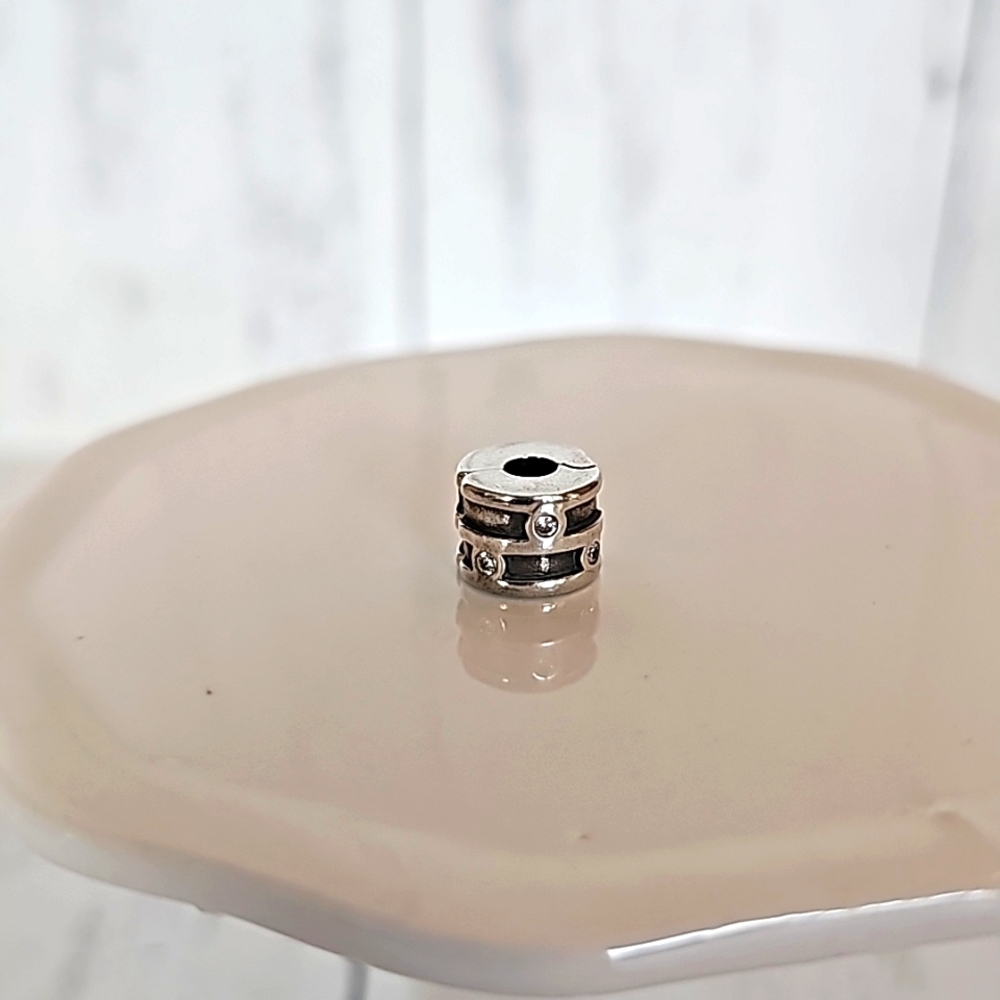 PANDORA CZ ABSTRACT CLIP